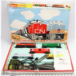 75) VINTAGE BOXED MECCANO TRI-ANG RAILROADS