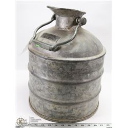 5 GALLON VINTAGE OIL CAN LIQUID MEASURE