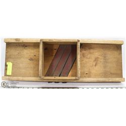 VINTAGE CABBAGE SLICER