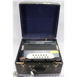HOHNER STUDENT II ACCORDIAN IN HARD CASE