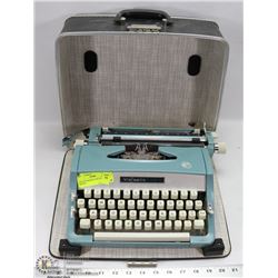 VINTAGE MAJESTIC 800 TYPE WRITER