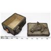 Image 2 : HORSEHEAD KEEPSAKE BOX