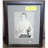 Image 1 : ESTATE VINTAGE FRAMED PICTURE OF WAYNE GRETZKY
