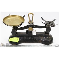 ANTIQUE SCALE