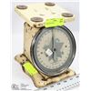 Image 1 : VINTAGE SCALE