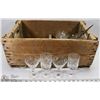 Image 1 : CRATE WITH ASSORTED CRYSTAL, GLASS AND ANTIQUE