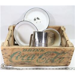 CRATE WITH KITCHEN ITEMS