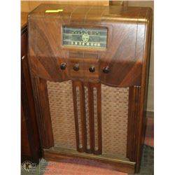 VINTAGE VIKING RADIO CONSOLE 24X10X36