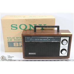 VINTAGE SONY 8R-13A SOLID STATE RADIO