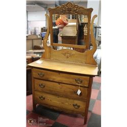ANTIQUE WOOD CARVED 3 DRAWER DRESSER WITH