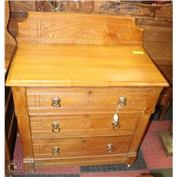 ANTIQUE WOOD DRESSER 31"X17"X35"H