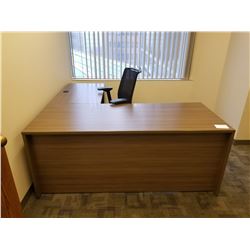 (9005) OFFICE DESK WITH CREDENZA 71"X30" & 42"X24"