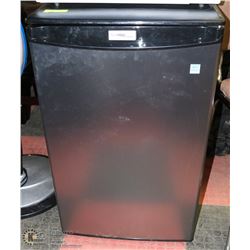 DANBY DESIGNER ST STEEL BAR FRIDGE