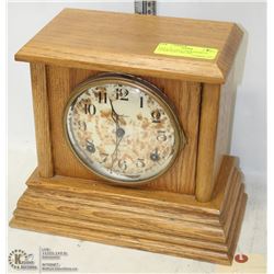 VINTAGE OAK E. INGRAHAM CO. CLOCK, POST 1885, PRE