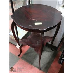 VINTAGE 2 TIER SIDE TABLE 22X22X30