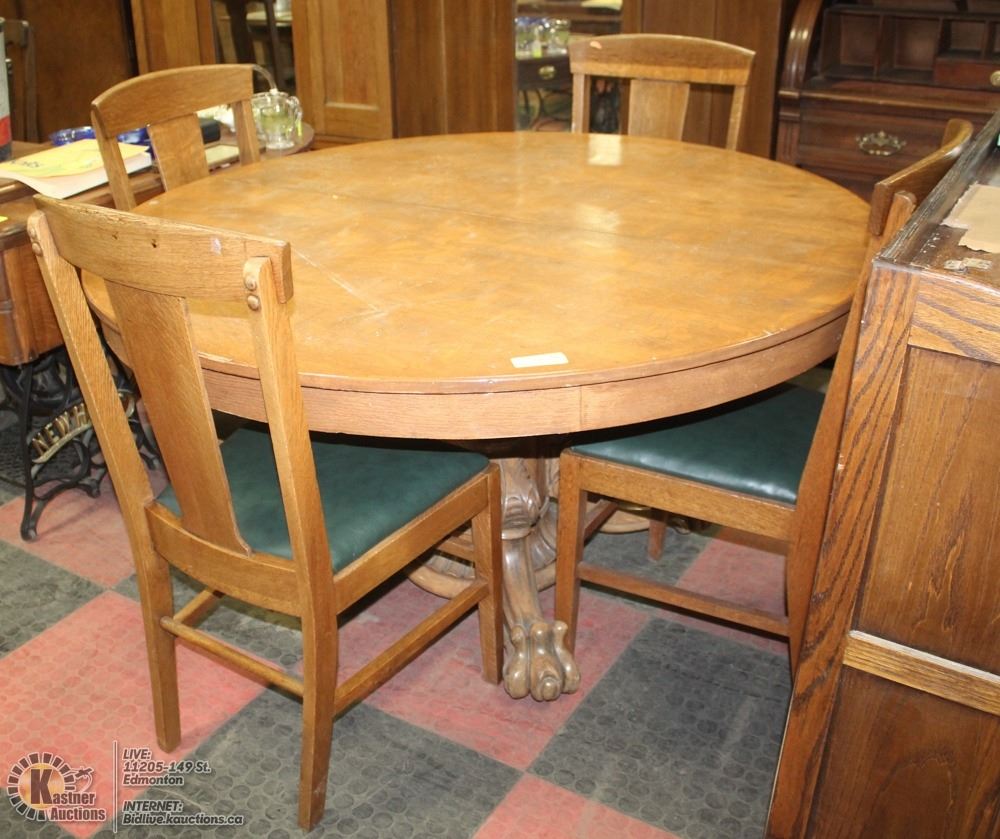 ANTIQUE WOOD ROUND DINING TABLE WITH 4 CHAIRS