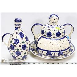 VINTAGE ENGLISH PORCELAIN PANCAKE LADY WITH SYRUP