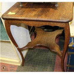 VINTAGE WOOD CORNER TABLE 24X24X30