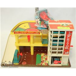 VINTAGE FISHER PRICE PARKING AND RAM SERVICE