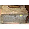 Image 1 : VINTAGE WOODEN TRUNK 31X20X17