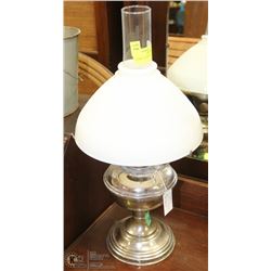 ANTIQUE ALADDIN OIL LAMP