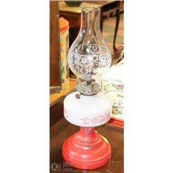 ANTIQUE OIL LAMP