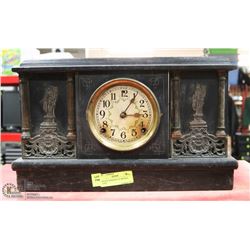 VINTAGE SESSIONS CO. MANTLE CLOCK