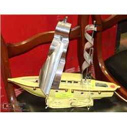 16) VINTAGE WORKING ELECTRIC SHIP LAMP WITH MAKERS