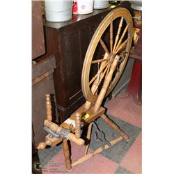 ANTIQUE SPINNING WHEEL