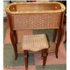 Image 1 : WICKER PLANTER STAND WITH SMALL WICKER STOOL