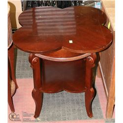 VINTAGE WOOD CLOVER TABLE