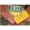 Image 1 : FLAT OF 4 OLD LICENCE PLATES ,1929,30,33,35 YEARS
