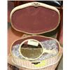 Image 1 : PINK & WHITE BOX WITH VINTAGE ROUND HAND MIRROR