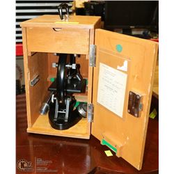 1961 MICROSCOPE WITH LENS AND WOOD CASE