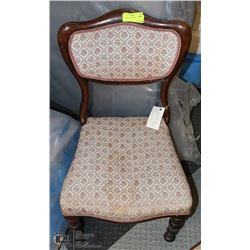 VICTORIAN SIDE CHAIR