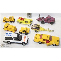 BOX W/ 1970'S MATCHBOX & CORGI DIECAST CARS