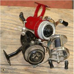 A BOX W/ VINTAGE FISHING REELS-MARTIN 27A