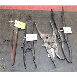 LOT OF 4 FORD MODEL T LIFTERS