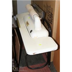 VINTAGE THOR AUTOMATIC CLOTHES PRESS