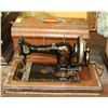 Image 2 : ANTIQUE HAND CRANK MORTIONS PORTABLE SEWING