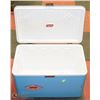 Image 1 : VINTAGE LIGHT BLUE METAL COLEMAN COOLER