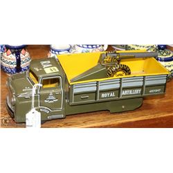 VINTAGE ROYAL ARTILLERY 2 PC TRUCK AND CANNON