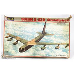 VINTAGE REVELL BOEING B-52D STRATOFORTRESS