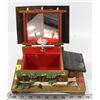 Image 1 : 101) VINTAGE WOOD COTTAGE BALLERINA MUSIC BOX &