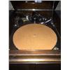 Image 2 : VICTROLA