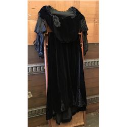VINTAGE CLOTHING