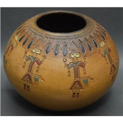 NAVAJO POTTERY JAR (WHITE)