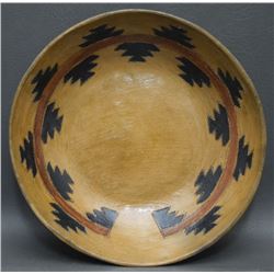 NAVAJO POTTERY PLATE (LAMEMAN)