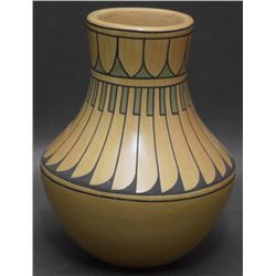 SAN ILDEFONSO POTTERY VASE (BLUECORN)