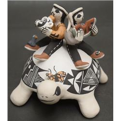 ACOMA POTTERY TURTLE (RAY)
